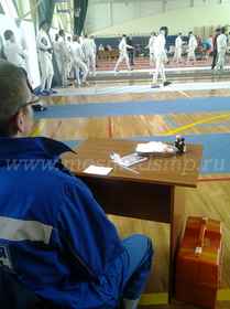 Дежурство скорой помощи на соревнованиях по фехтованию, посвящённых дню города Москвы 2015. 